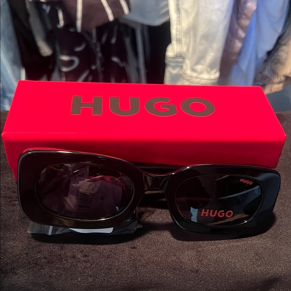 HUGO Black Rectangular Sunglasses